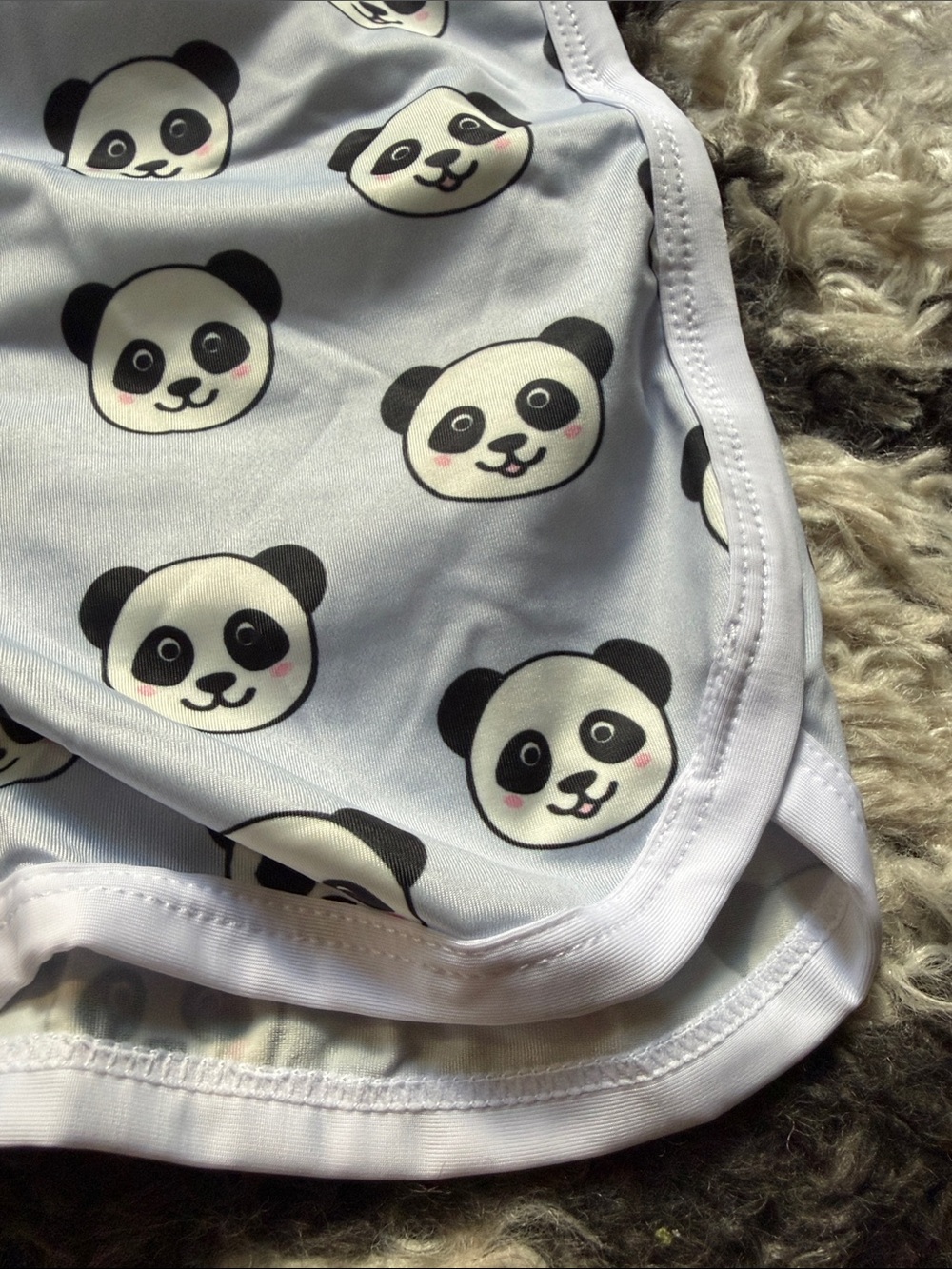 JJ Malibu Panda Bear Print Men's Dolphin Shorts Size Medium - Picture 4 of 7
